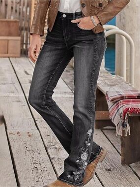 Flamingals Black Embroidered Bootcut Jeans Mid Rise Size Small NWt
